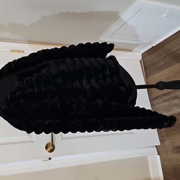 Jacket - Picture 5 of 16